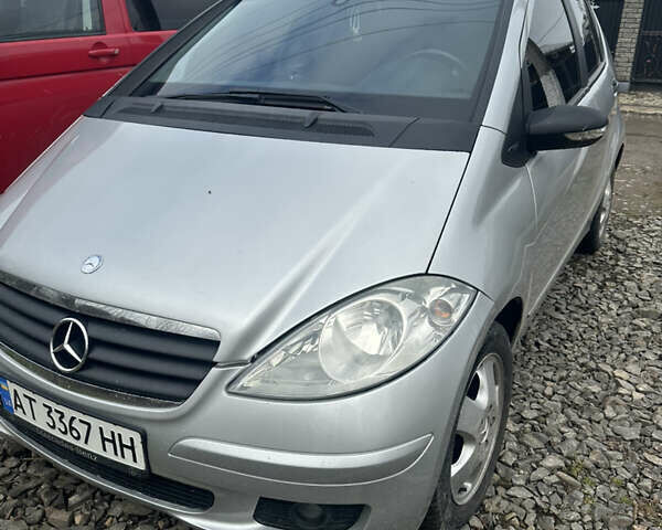 Серый Мерседес А класс, объемом двигателя 2 л и пробегом 245 тыс. км за 4700 $, фото 1 на Automoto.ua