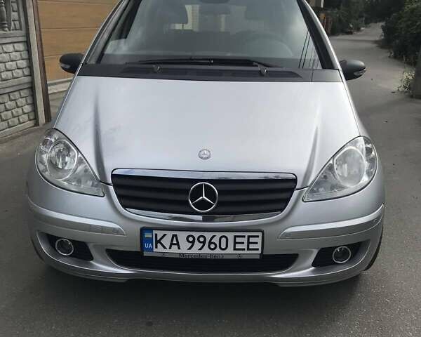 Серый Мерседес А класс, объемом двигателя 1.7 л и пробегом 250 тыс. км за 5500 $, фото 1 на Automoto.ua