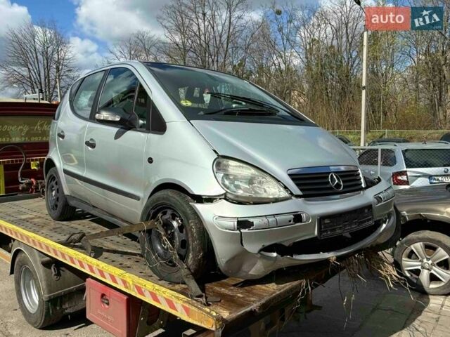 Серый Мерседес А класс, объемом двигателя 1.69 л и пробегом 200 тыс. км за 1600 $, фото 1 на Automoto.ua