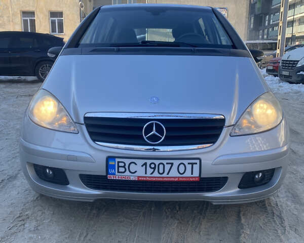 Сірий Мерседес А клас, об'ємом двигуна 1.7 л та пробігом 163 тис. км за 4999 $, фото 1 на Automoto.ua