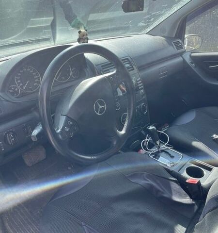 Сірий Мерседес А клас, об'ємом двигуна 1.7 л та пробігом 179 тис. км за 5500 $, фото 1 на Automoto.ua