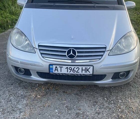 Серый Мерседес А класс, объемом двигателя 2 л и пробегом 225 тыс. км за 4500 $, фото 1 на Automoto.ua