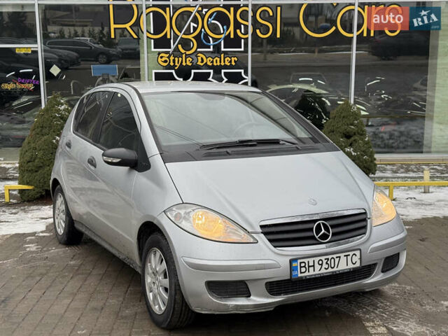 Серый Мерседес А класс, объемом двигателя 1.5 л и пробегом 172 тыс. км за 5499 $, фото 1 на Automoto.ua