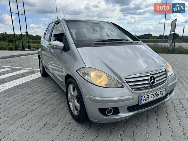 Сірий Мерседес А клас, об'ємом двигуна 2 л та пробігом 300 тис. км за 4999 $, фото 1 на Automoto.ua