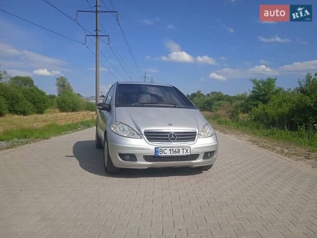 Сірий Мерседес А клас, об'ємом двигуна 1.7 л та пробігом 250 тис. км за 4300 $, фото 1 на Automoto.ua