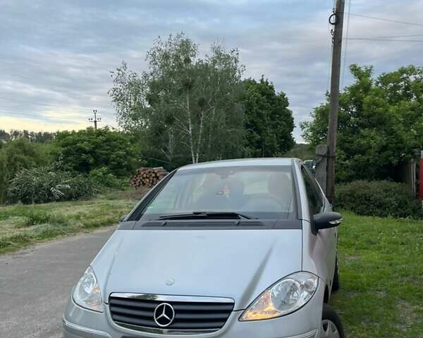 Серый Мерседес А класс, объемом двигателя 1.7 л и пробегом 244 тыс. км за 5250 $, фото 1 на Automoto.ua