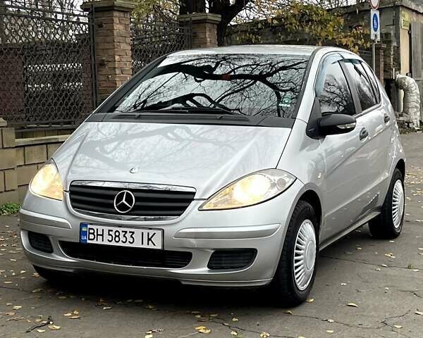Сірий Мерседес А клас, об'ємом двигуна 1.99 л та пробігом 164 тис. км за 4999 $, фото 1 на Automoto.ua