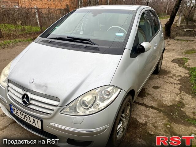 Сірий Мерседес А клас, об'ємом двигуна 2 л та пробігом 301 тис. км за 5800 $, фото 1 на Automoto.ua