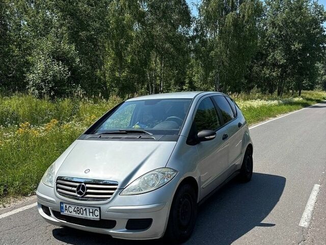 Сірий Мерседес А клас, об'ємом двигуна 2 л та пробігом 242 тис. км за 4950 $, фото 1 на Automoto.ua