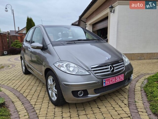 Серый Мерседес А класс, объемом двигателя 2.02 л и пробегом 213 тыс. км за 6500 $, фото 1 на Automoto.ua