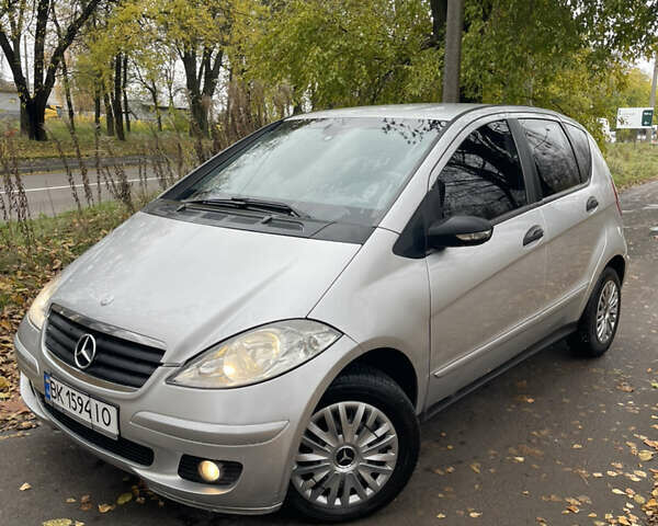 Серый Мерседес А класс, объемом двигателя 1.99 л и пробегом 280 тыс. км за 4350 $, фото 1 на Automoto.ua