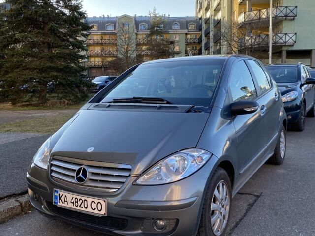 Сірий Мерседес А клас, об'ємом двигуна 1.99 л та пробігом 218 тис. км за 5500 $, фото 1 на Automoto.ua