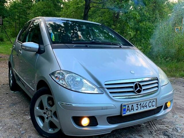 Серый Мерседес А класс, объемом двигателя 1.5 л и пробегом 272 тыс. км за 4300 $, фото 1 на Automoto.ua