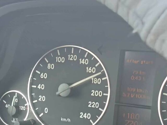 Серый Мерседес А класс, объемом двигателя 2 л и пробегом 198 тыс. км за 6078 $, фото 1 на Automoto.ua