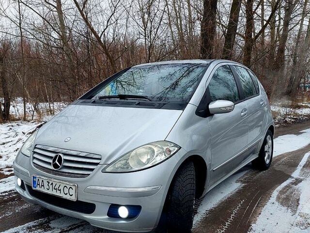 Серый Мерседес А класс, объемом двигателя 1.5 л и пробегом 263 тыс. км за 5050 $, фото 1 на Automoto.ua