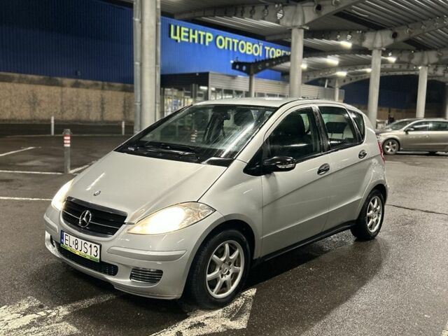 Сірий Мерседес А клас, об'ємом двигуна 2 л та пробігом 277 тис. км за 2450 $, фото 1 на Automoto.ua