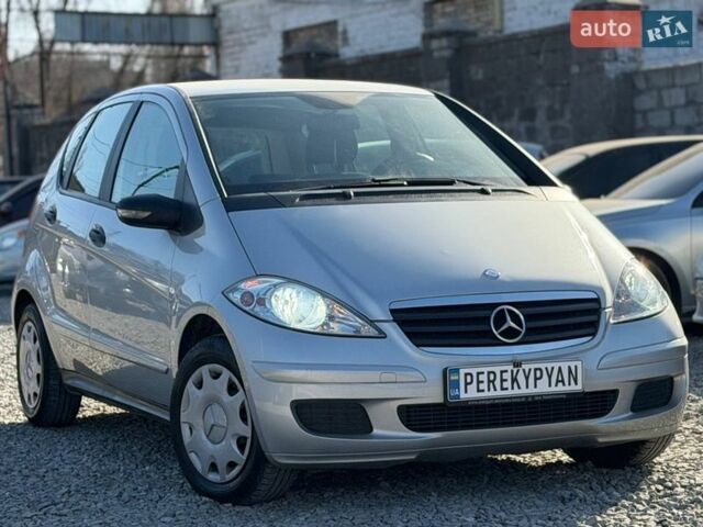 Серый Мерседес А класс, объемом двигателя 1.5 л и пробегом 176 тыс. км за 4800 $, фото 1 на Automoto.ua