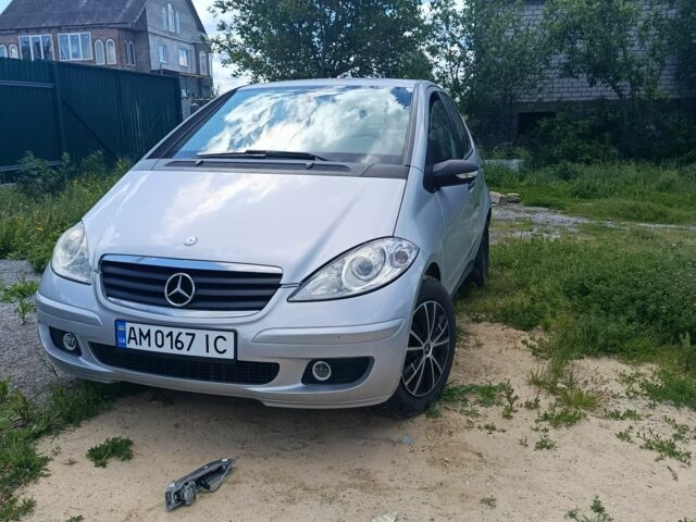 Сірий Мерседес А клас, об'ємом двигуна 2 л та пробігом 400 тис. км за 2957 $, фото 1 на Automoto.ua