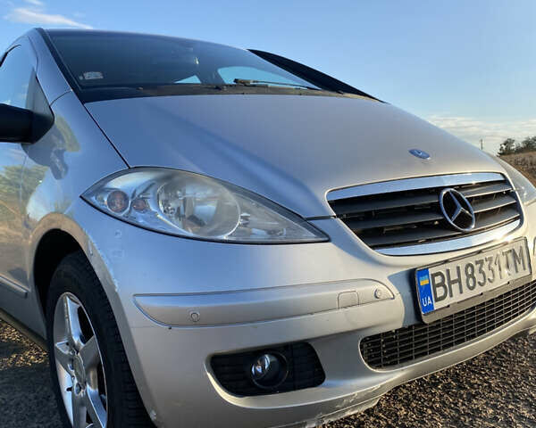 Сірий Мерседес А клас, об'ємом двигуна 1.99 л та пробігом 285 тис. км за 5500 $, фото 1 на Automoto.ua