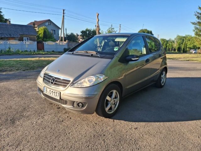 Сірий Мерседес А клас, об'ємом двигуна 2 л та пробігом 208 тис. км за 2600 $, фото 1 на Automoto.ua