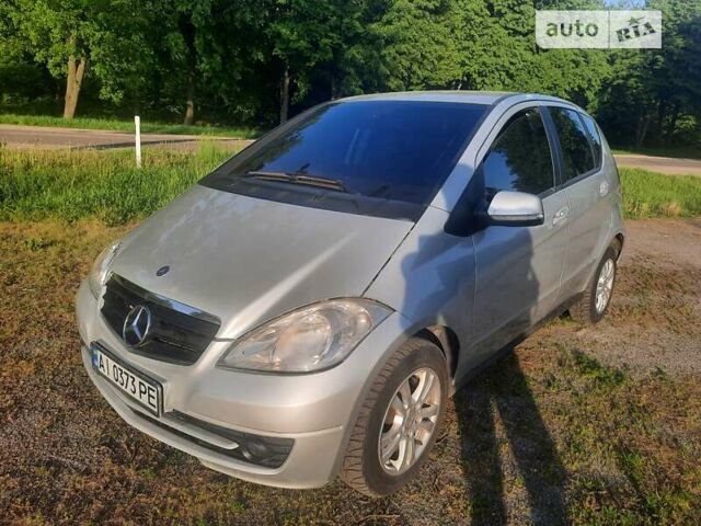 Сірий Мерседес А клас, об'ємом двигуна 1.99 л та пробігом 252 тис. км за 4600 $, фото 1 на Automoto.ua