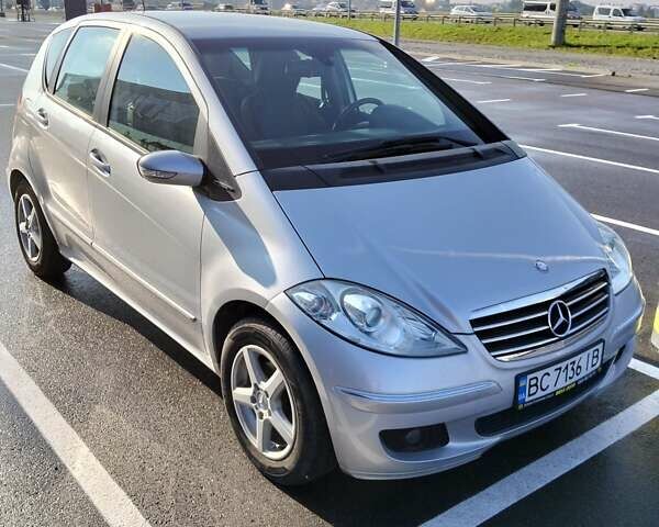 Сірий Мерседес А клас, об'ємом двигуна 1.99 л та пробігом 253 тис. км за 5300 $, фото 1 на Automoto.ua