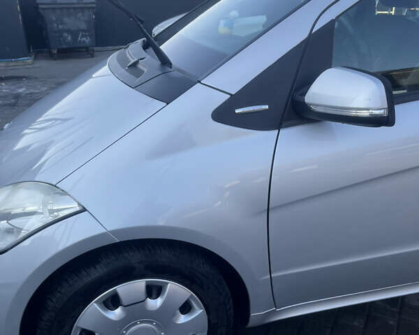 Серый Мерседес А класс, объемом двигателя 2.02 л и пробегом 273 тыс. км за 7000 $, фото 1 на Automoto.ua