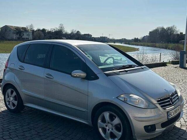 Сірий Мерседес А клас, об'ємом двигуна 2 л та пробігом 235 тис. км за 6188 $, фото 1 на Automoto.ua