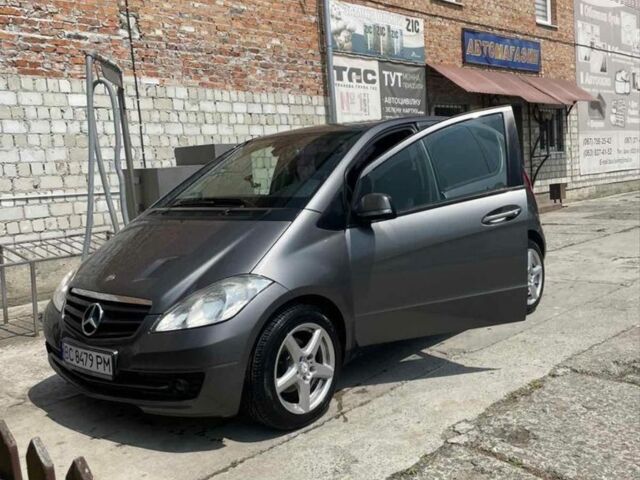 Сірий Мерседес А клас, об'ємом двигуна 1.5 л та пробігом 209 тис. км за 6800 $, фото 1 на Automoto.ua