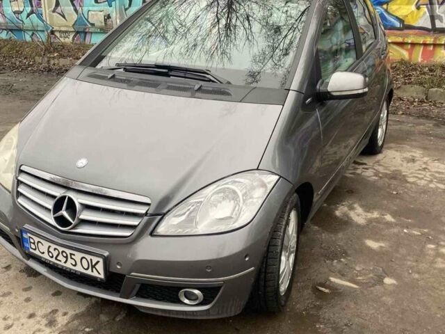 Сірий Мерседес А клас, об'ємом двигуна 2.03 л та пробігом 114 тис. км за 6500 $, фото 1 на Automoto.ua