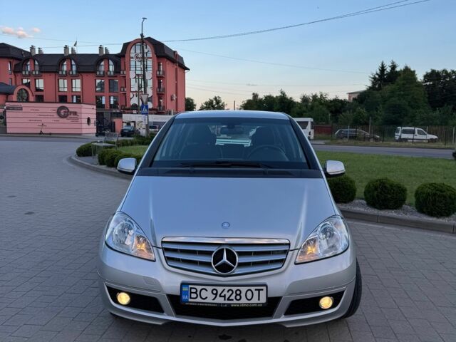 Сірий Мерседес А клас, об'ємом двигуна 1.7 л та пробігом 74 тис. км за 7400 $, фото 1 на Automoto.ua