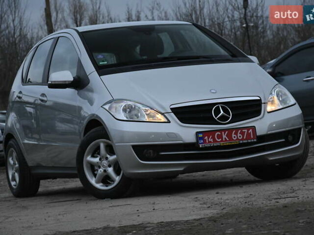 Сірий Мерседес А клас, об'ємом двигуна 1.7 л та пробігом 195 тис. км за 6999 $, фото 1 на Automoto.ua