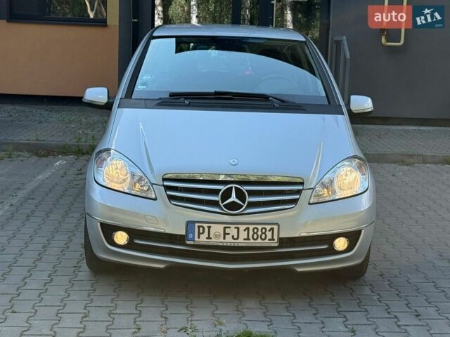Сірий Мерседес А клас, об'ємом двигуна 1.7 л та пробігом 215 тис. км за 6500 $, фото 1 на Automoto.ua