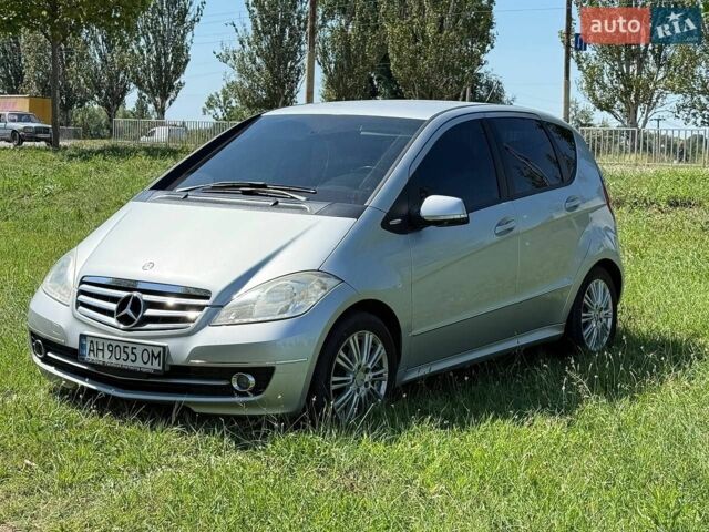 Серый Мерседес А класс, объемом двигателя 1.7 л и пробегом 112 тыс. км за 6550 $, фото 1 на Automoto.ua
