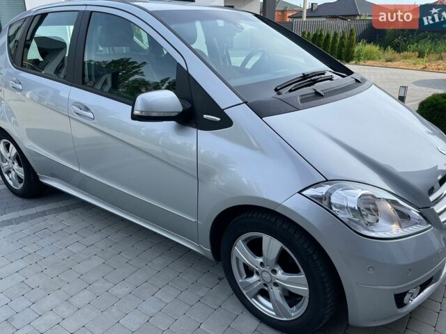 Сірий Мерседес А клас, об'ємом двигуна 1.5 л та пробігом 86 тис. км за 8450 $, фото 1 на Automoto.ua