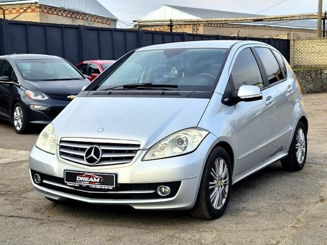 Сірий Мерседес А клас, об'ємом двигуна 1.7 л та пробігом 84 тис. км за 6500 $, фото 1 на Automoto.ua