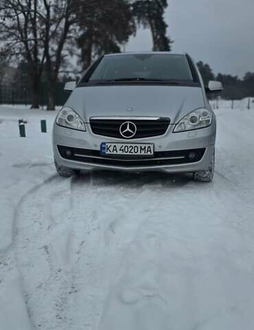 Серый Мерседес А класс, объемом двигателя 1.7 л и пробегом 122 тыс. км за 7200 $, фото 1 на Automoto.ua