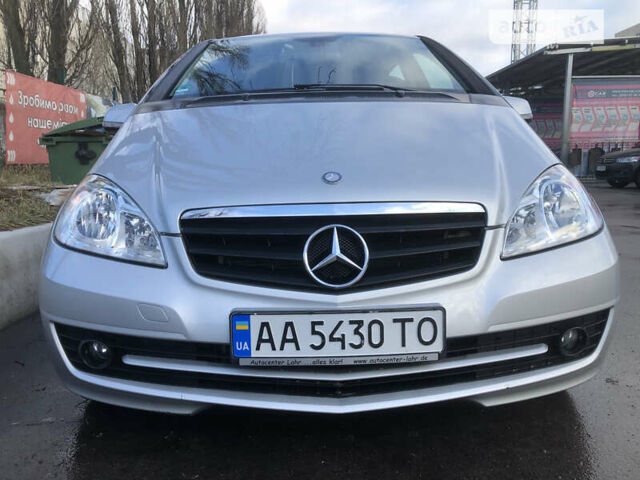 Серый Мерседес А класс, объемом двигателя 1.5 л и пробегом 110 тыс. км за 6900 $, фото 1 на Automoto.ua