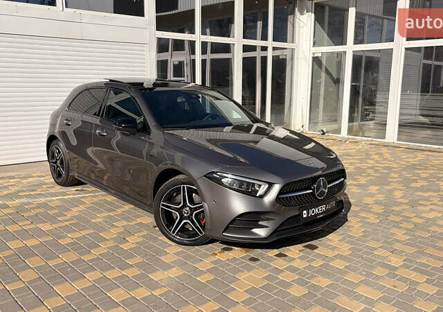 Сірий Мерседес А клас, об'ємом двигуна 1.33 л та пробігом 39 тис. км за 32900 $, фото 1 на Automoto.ua