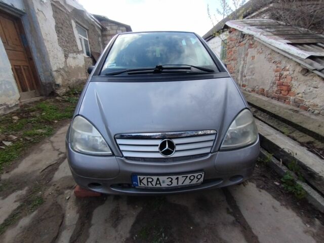 Серый Мерседес А класс, объемом двигателя 0 л и пробегом 374 тыс. км за 1400 $, фото 1 на Automoto.ua