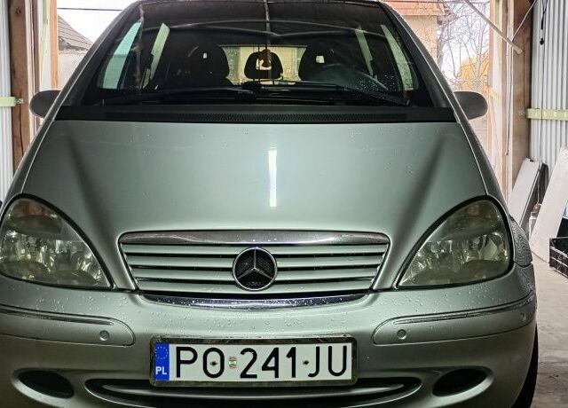 Серый Мерседес А класс, объемом двигателя 1 л и пробегом 157 тыс. км за 2000 $, фото 1 на Automoto.ua