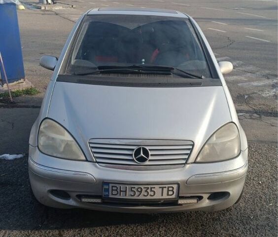 Серый Мерседес А класс, объемом двигателя 1.7 л и пробегом 260 тыс. км за 4000 $, фото 1 на Automoto.ua