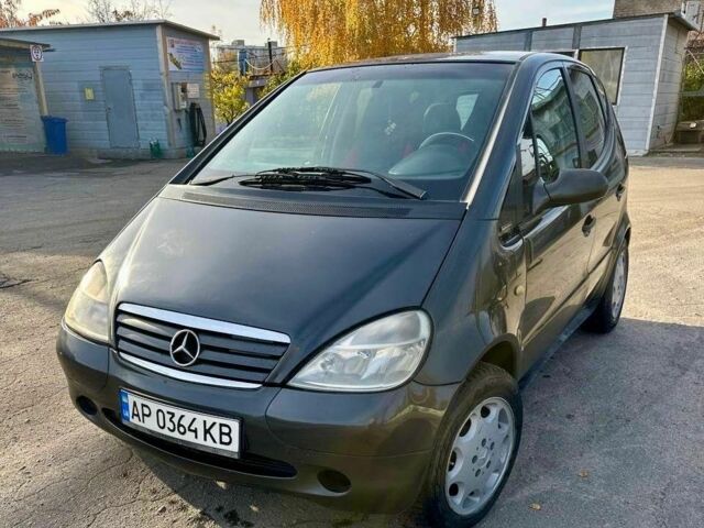 Серый Мерседес А класс, объемом двигателя 1.4 л и пробегом 280 тыс. км за 2500 $, фото 1 на Automoto.ua