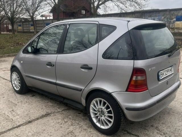 Сірий Мерседес А клас, об'ємом двигуна 1.7 л та пробігом 265 тис. км за 2800 $, фото 1 на Automoto.ua