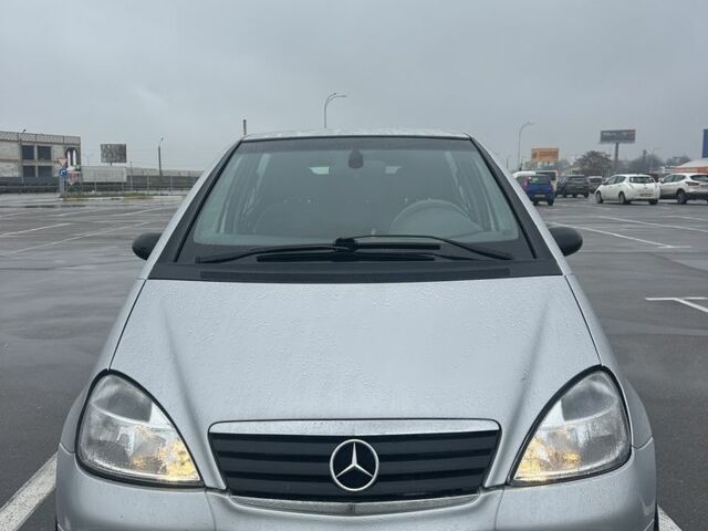 Сірий Мерседес А клас, об'ємом двигуна 1.7 л та пробігом 266 тис. км за 3900 $, фото 1 на Automoto.ua