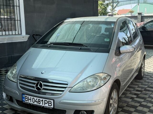 Сірий Мерседес А клас, об'ємом двигуна 1.6 л та пробігом 250 тис. км за 4300 $, фото 1 на Automoto.ua