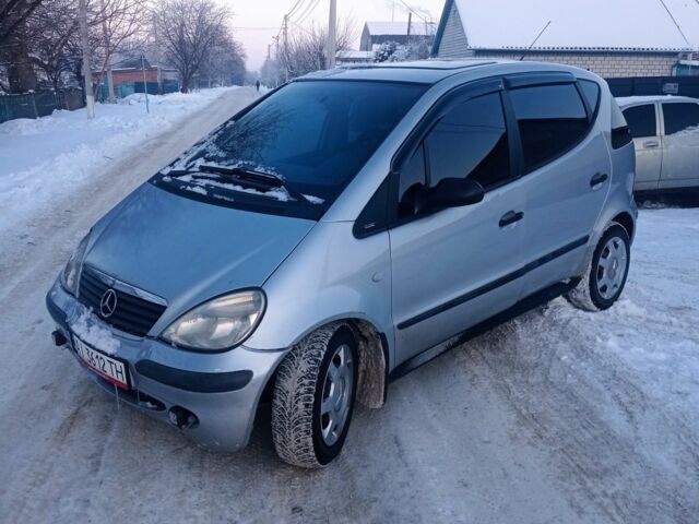 Серый Мерседес А класс, объемом двигателя 0 л и пробегом 280 тыс. км за 3000 $, фото 1 на Automoto.ua