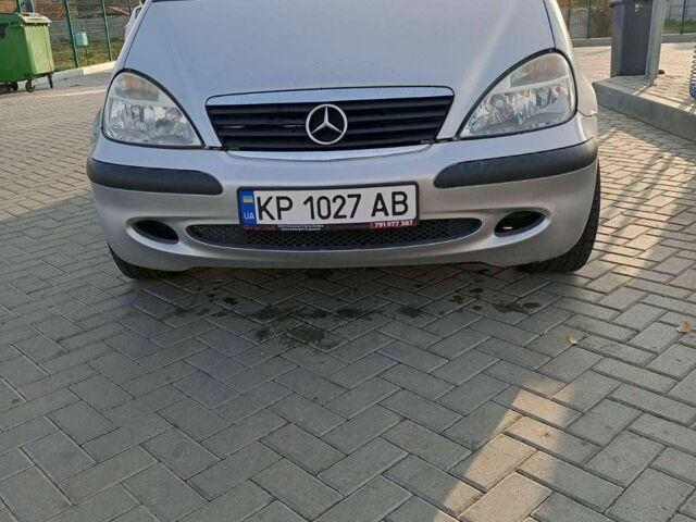 Сірий Мерседес А клас, об'ємом двигуна 1.4 л та пробігом 300 тис. км за 4000 $, фото 1 на Automoto.ua