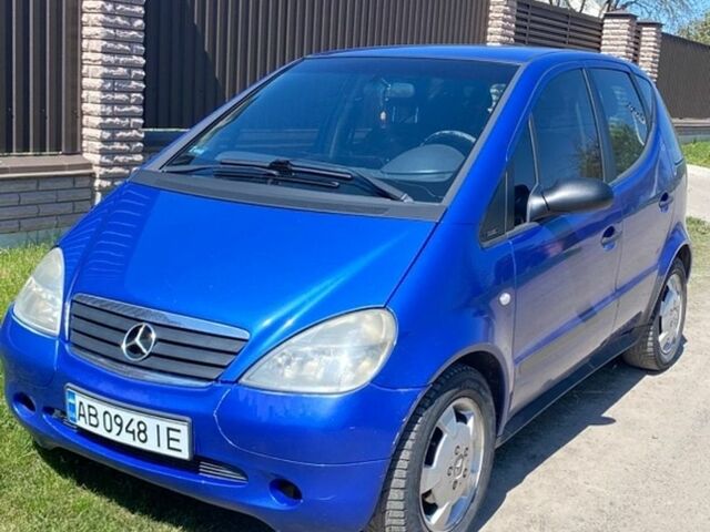 Синій Мерседес А клас, об'ємом двигуна 1.7 л та пробігом 315 тис. км за 2800 $, фото 1 на Automoto.ua