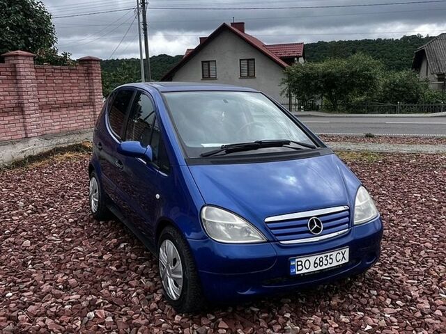 Синий Мерседес А класс, объемом двигателя 1.4 л и пробегом 260 тыс. км за 2900 $, фото 1 на Automoto.ua